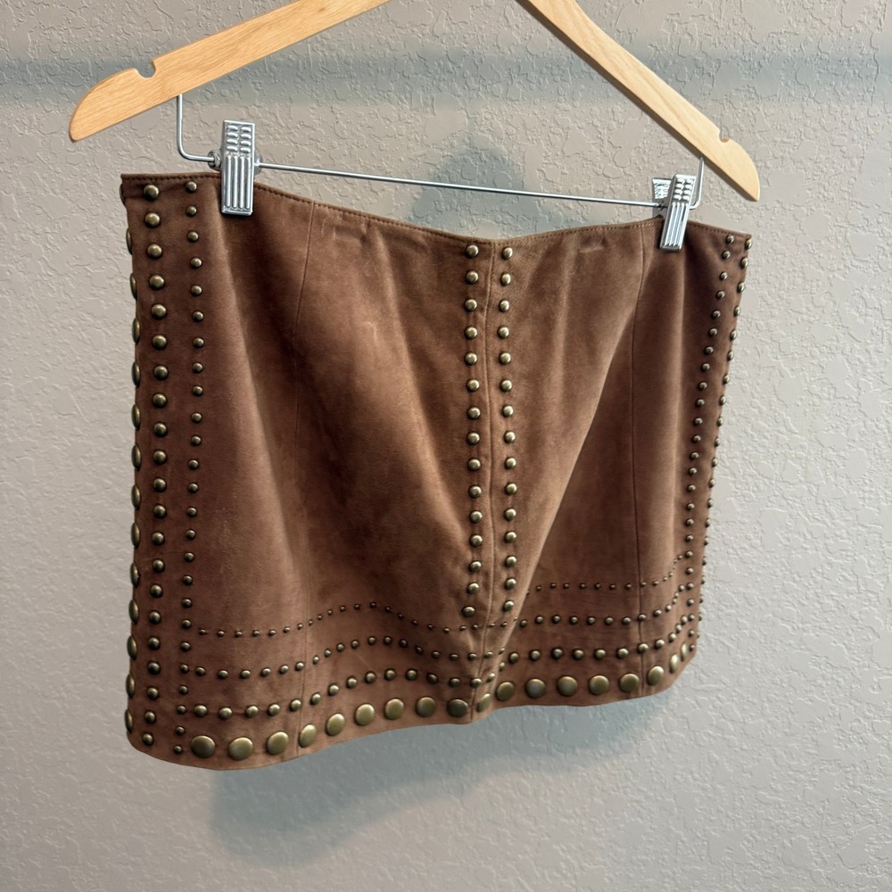 Haute Hippie Taupe Suede Studded Mini Skirt Brown Boho Western HHFA12-4084 Large - Picture 2 of 8